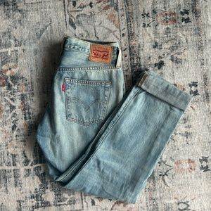 Ripped &Distressed Light Wash Levi’s